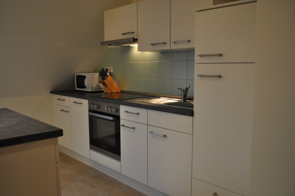 Ferienwohnung "Leine" für bis zu 4 Personen - Küchenzeile Die Küchenzeile der Ferienwohnung "Leine" - alles, was Sie zum Kochen benötigen